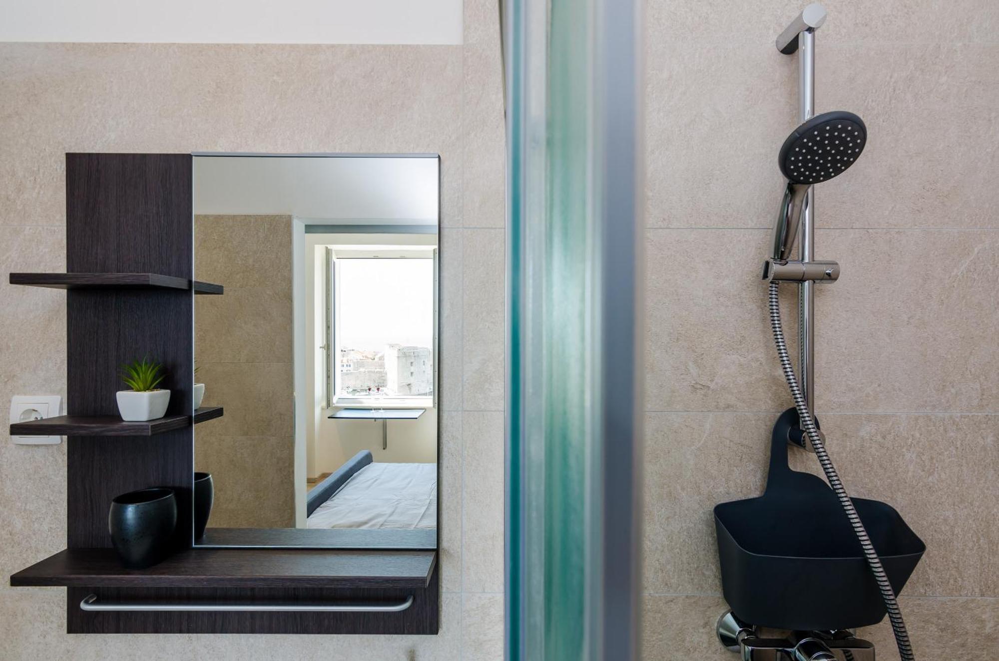 Location - Brizo Apartamento *