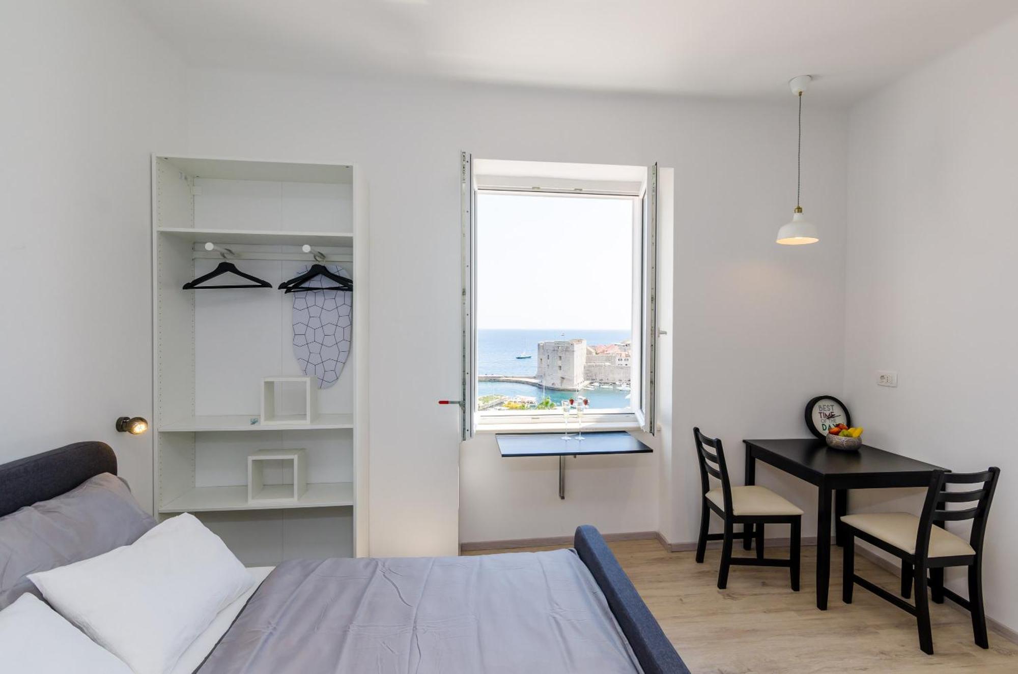 Location - Brizo Apartamento *