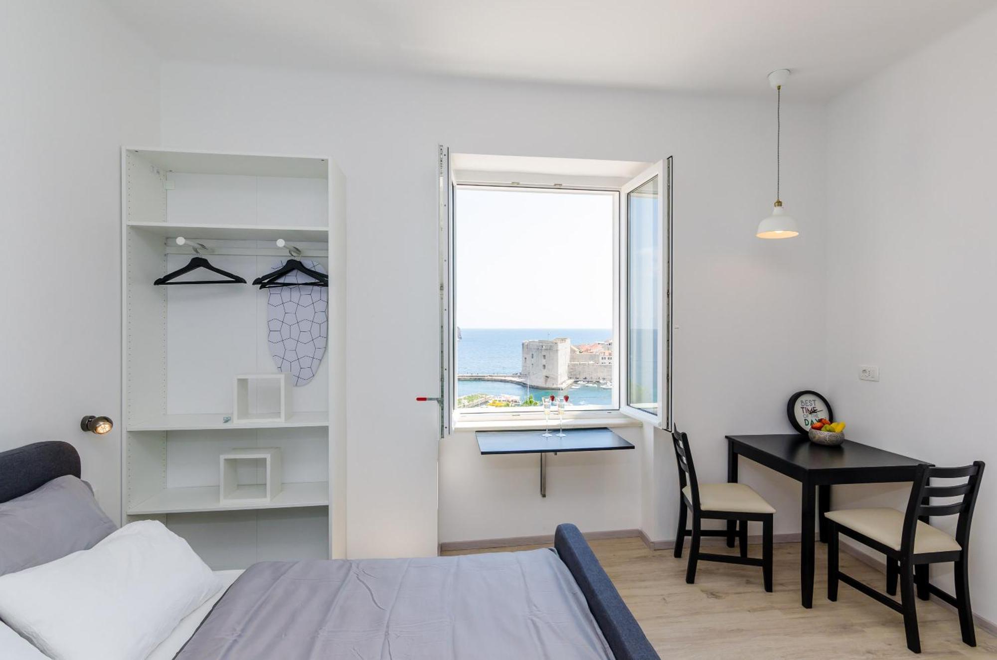 Location - Brizo Apartamento *